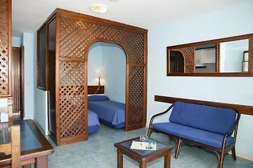Kikere Studios (Adults Only) 卡门港 外观 照片